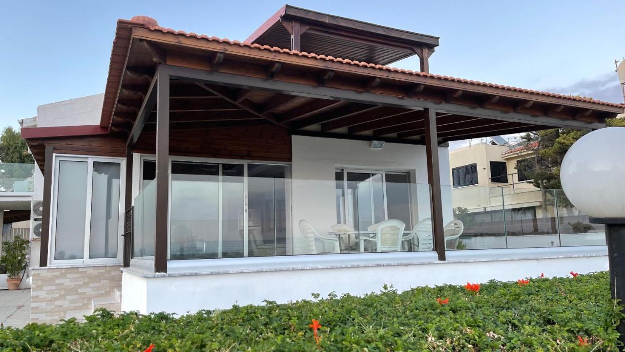 Beachfront Villa - Dasaki Larnaca Esterno foto